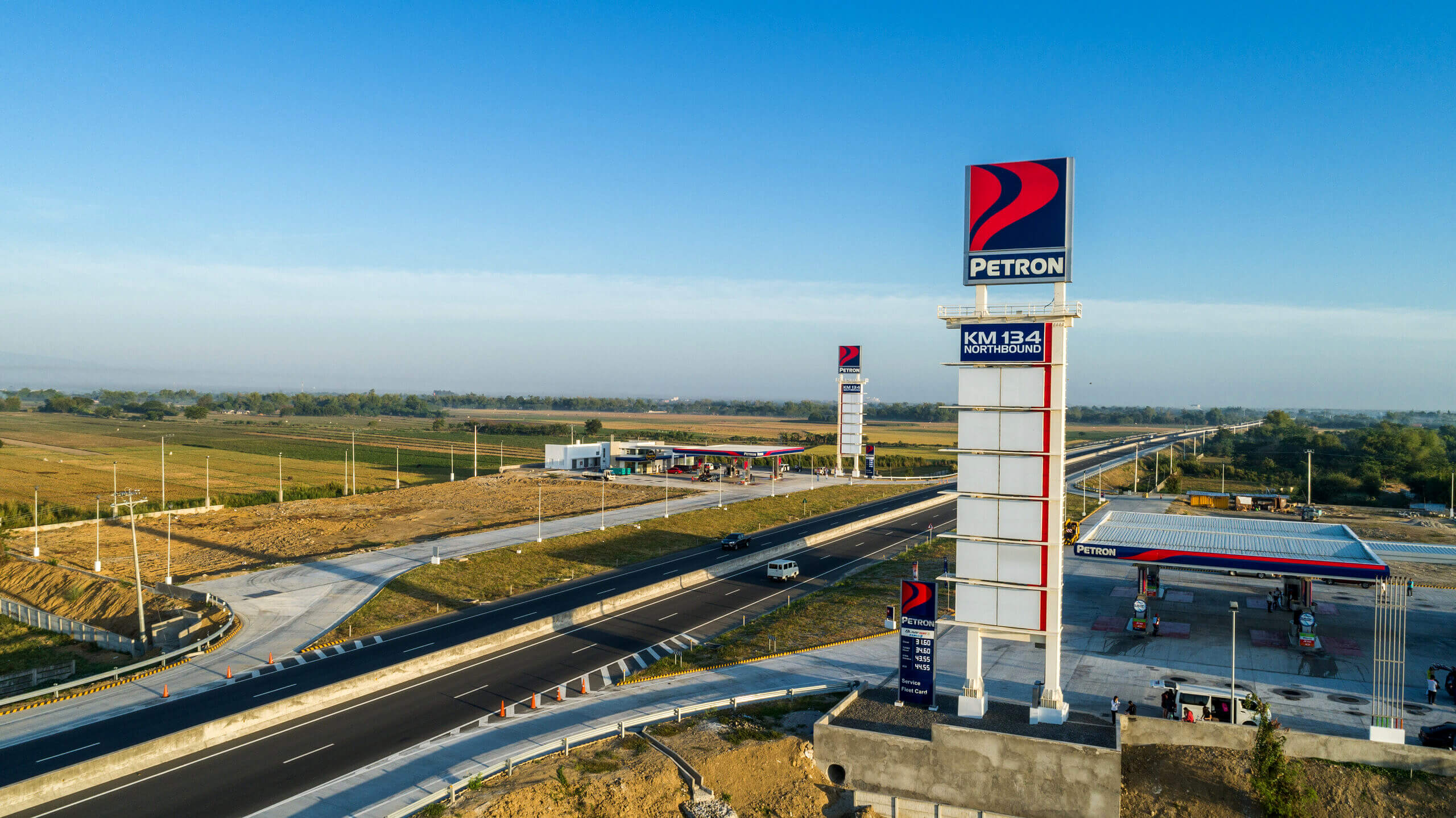 Petron reports consolidated net income of P3.4 billion in Q1 2023 Petron reports consolidated net income of P3.4 billion in Q1 2023